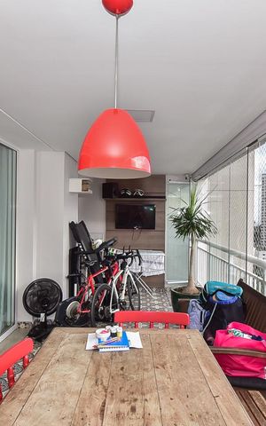 Apartamento à venda com 141m², 3 quartos e 2 vagasVaranda
