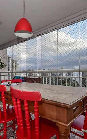 Apartamento à venda com 141m², 3 quartos e 2 vagasVaranda