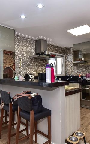 Apartamento à venda com 141m², 3 quartos e 2 vagasCozinha