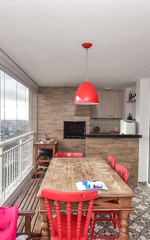 Apartamento à venda com 141m², 3 quartos e 2 vagasVaranda