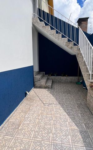 Casa à venda com 180m², 3 quartos e 3 vagas