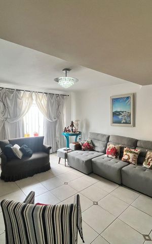 Casa à venda com 180m², 3 quartos e 3 vagas