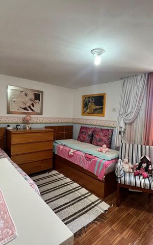 Casa à venda com 180m², 3 quartos e 3 vagas