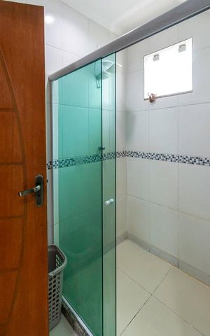 Casa à venda com 410m², 4 quartos e 2 vagas Casa à venda com 410m², 4 quartos e 2 vagasBanheiro do 2º andar