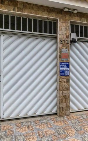 Casa à venda com 410m², 4 quartos e 2 vagas Casa à venda com 410m², 4 quartos e 2 vagasFachada da Entrada