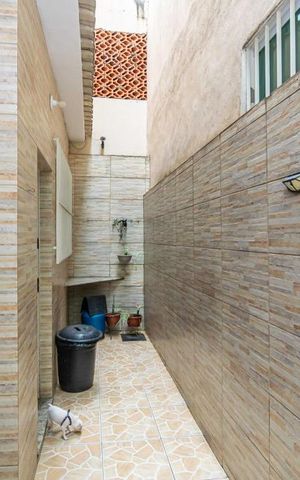 Casa à venda com 410m², 4 quartos e 2 vagas Casa à venda com 410m², 4 quartos e 2 vagasÁrea de Serviço
