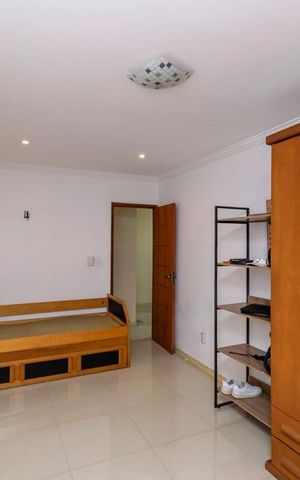 Casa à venda com 410m², 4 quartos e 2 vagas Casa à venda com 410m², 4 quartos e 2 vagasQuarto 3