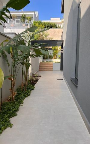 Casa de condomínio à venda com 383m², 4 quartos e 4 vagas