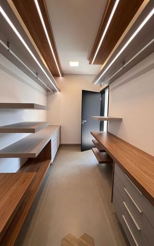 Casa de condomínio à venda com 383m², 4 quartos e 4 vagas