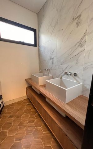 Casa de condomínio à venda com 383m², 4 quartos e 4 vagas