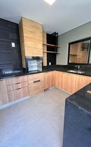 Casa de condomínio à venda com 383m², 4 quartos e 4 vagas