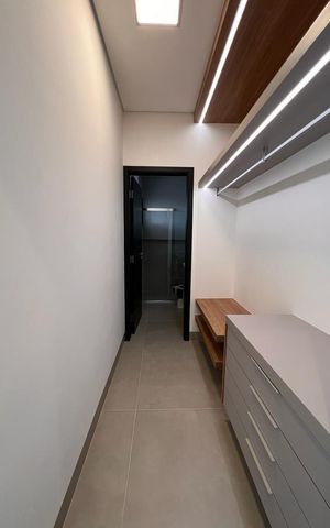 Casa de condomínio à venda com 383m², 4 quartos e 4 vagas