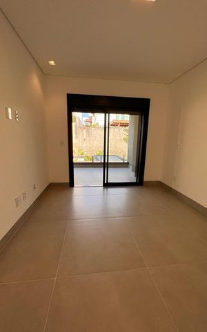 Casa de condomínio à venda com 383m², 4 quartos e 4 vagas