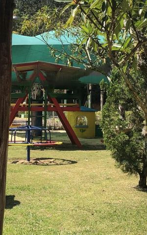 Casa de condomínio à venda com 238m², 3 quartos e 2 vagas