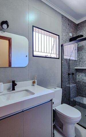 Casa à venda com 146m², 3 quartos e 2 vagas Casa à venda com 146m², 3 quartos e 2 vagasBanheiro