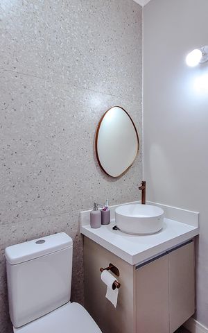 Casa à venda com 146m², 3 quartos e 2 vagas Casa à venda com 146m², 3 quartos e 2 vagasBanheiro da Suíte 2