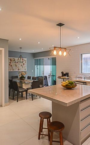 Casa para alugar com 222m², 3 quartos e 3 vagas Casa para alugar com 222m², 3 quartos e 3 vagasCozinha
