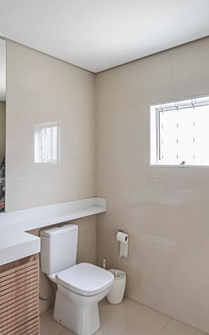 Casa para alugar com 222m², 3 quartos e 3 vagas Casa para alugar com 222m², 3 quartos e 3 vagasBanheiro da Suíte