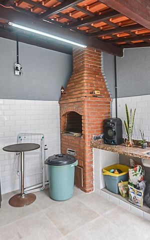 Casa para alugar com 222m², 3 quartos e 3 vagas Casa para alugar com 222m², 3 quartos e 3 vagasChurrasqueira