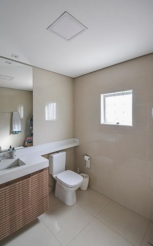 Casa para alugar com 222m², 3 quartos e 3 vagas Casa para alugar com 222m², 3 quartos e 3 vagasBanheiro da Suíte