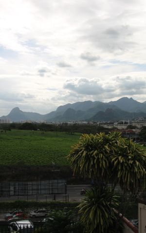 Casa de condomínio à venda com 517m², 4 quartos e 4 vagasVaranda do segundo andar - Vista