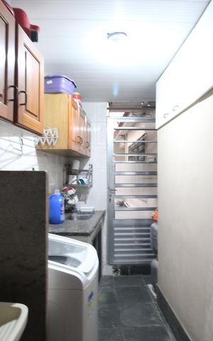Casa de condomínio à venda com 517m², 4 quartos e 4 vagasÁrea de serviço