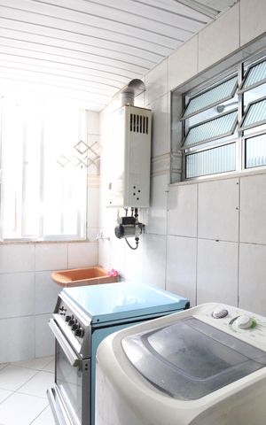 Casa de condomínio à venda com 517m², 4 quartos e 4 vagasApartamento - Área de serviço 2