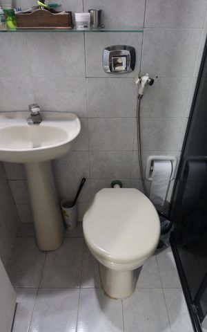 Casa de condomínio à venda com 517m², 4 quartos e 4 vagasBanheiro da suíte