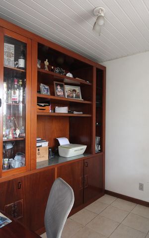 Casa de condomínio à venda com 517m², 4 quartos e 4 vagasEscritório
