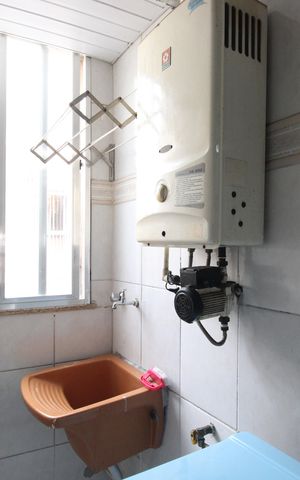 Casa de condomínio à venda com 517m², 4 quartos e 4 vagasApartamento - Área de serviço 2