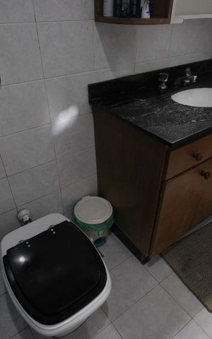 Casa de condomínio à venda com 517m², 4 quartos e 4 vagasBanheiro social