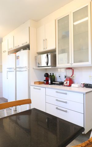 Apartamento à venda com 168m², 4 quartos e 3 vagasCozinha