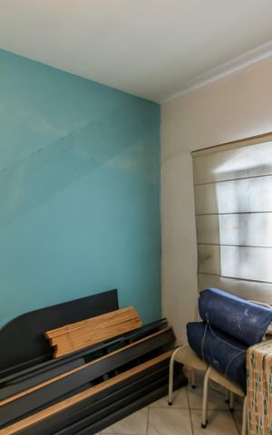 Casa à venda com 347m², 5 quartos e 8 vagas Casa à venda com 347m², 5 quartos e 8 vagasQuarto 4