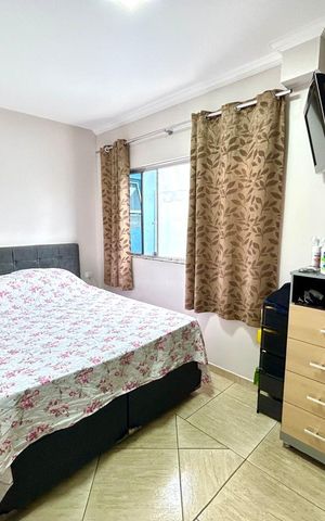 Casa à venda com 240m², 4 quartos e 6 vagas Casa à venda com 240m², 4 quartos e 6 vagasQuarto 1