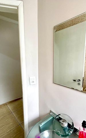 Casa à venda com 240m², 4 quartos e 6 vagas Casa à venda com 240m², 4 quartos e 6 vagasBanheiro 2
