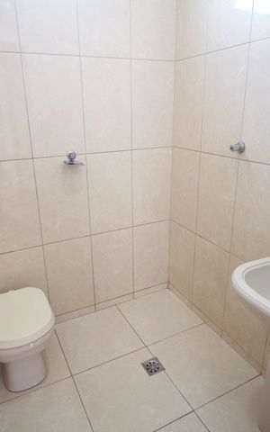 Casa à venda com 360m², 2 quartos e 3 vagasBanheiro