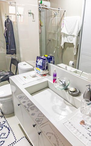 Casa à venda com 279m², 6 quartos e 3 vagas Casa à venda com 279m², 6 quartos e 3 vagasBanheiro da Suíte 5