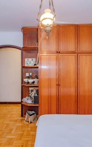 Casa à venda com 240m², 4 quartos e 2 vagas Casa à venda com 240m², 4 quartos e 2 vagasQuarto 2