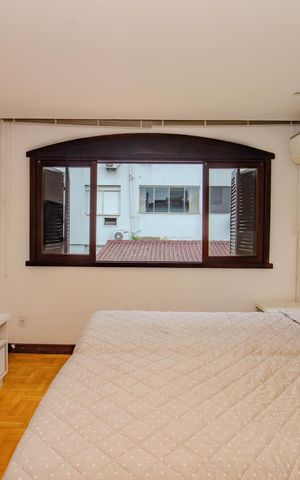 Casa à venda com 240m², 4 quartos e 2 vagas Casa à venda com 240m², 4 quartos e 2 vagasSuíte 1