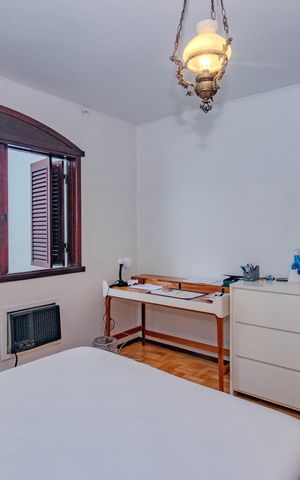 Casa à venda com 240m², 4 quartos e 2 vagas Casa à venda com 240m², 4 quartos e 2 vagasQuarto 2