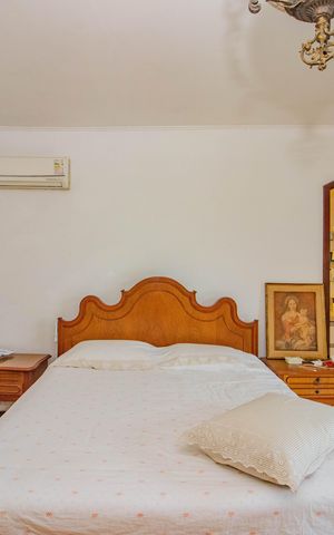 Casa à venda com 240m², 4 quartos e 2 vagas Casa à venda com 240m², 4 quartos e 2 vagasSuíte 2