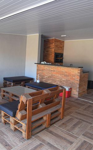 Casa para alugar com 200m², 2 quartos e 3 vagas Casa para alugar com 200m², 2 quartos e 3 vagasÁrea comum - Churrasqueira