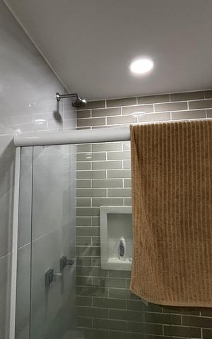 Casa de condomínio à venda com 350m², 5 quartos e 5 vagasBanheiro Social