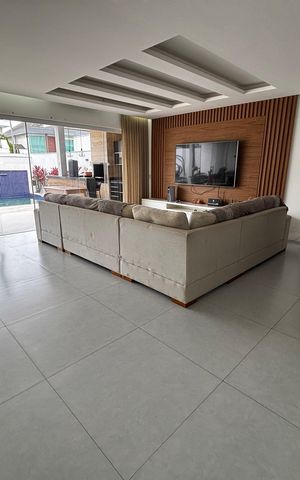 Casa de condomínio à venda com 350m², 5 quartos e 5 vagasSala