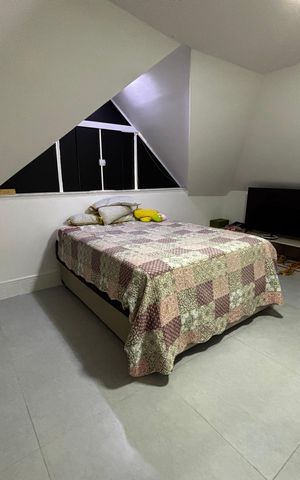 Casa de condomínio à venda com 350m², 5 quartos e 5 vagasQuarto 4