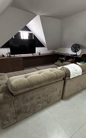 Casa de condomínio à venda com 350m², 5 quartos e 5 vagasQuarto 5