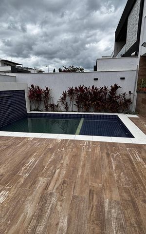 Casa de condomínio à venda com 350m², 5 quartos e 5 vagasÁrea externa