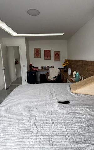 Casa de condomínio à venda com 350m², 5 quartos e 5 vagasSuíte 1