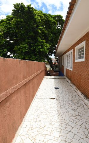 Casa à venda com 395m², 3 quartos e 6 vagasCorredor