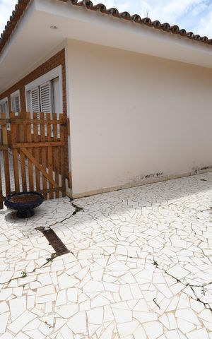 Casa à venda com 395m², 3 quartos e 6 vagasQuintal